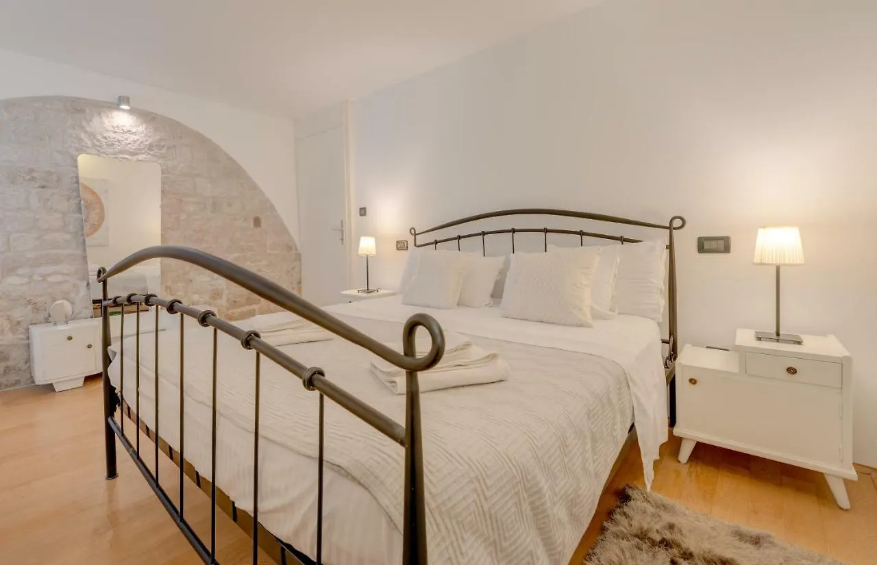 Aurum Templi Suites Split 0*,
